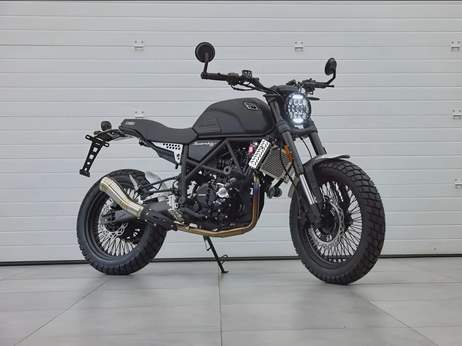 МОТОЦИКЛ Fuego Scrambler 300