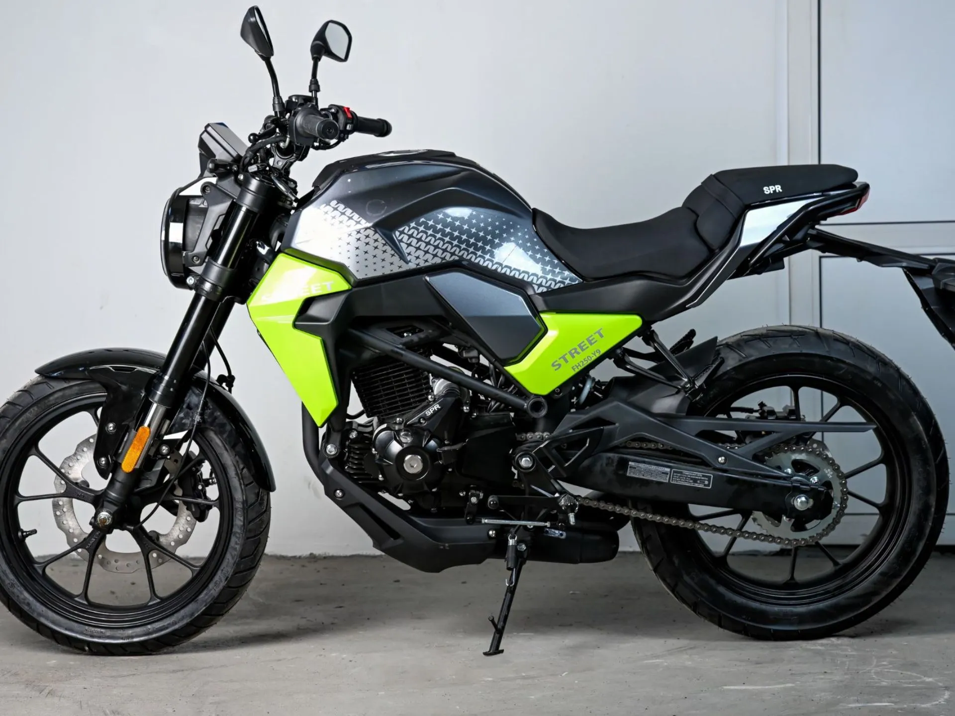 МОТОЦИКЛ SPRMOTORS Street 250