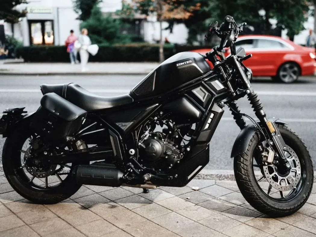 МОТОЦИКЛ ZONTES ZT125-C (4T ZT152MI EFI) 16/16